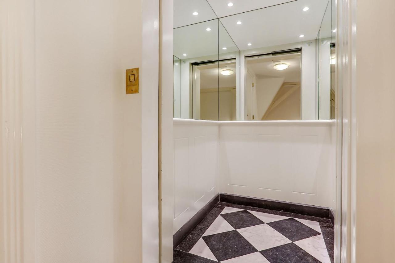 City-Centre, Canal-House, Luxurious , Stylish Bedroom, Ensuite Bathroom Amesterdão Exterior foto